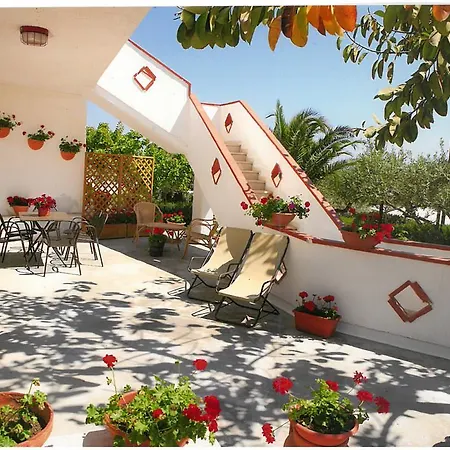 Guidaloca Apartmanhotel Scopello