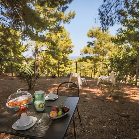 Guidaloca 4* Scopello (Sicily)