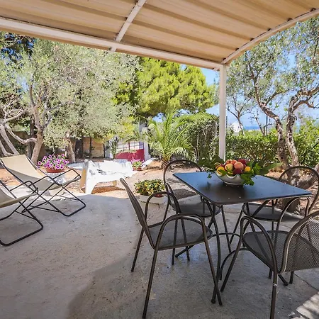 Aparthotel Guidaloca Scopello (Sicily)
