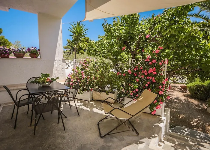 Guidaloca Aparthotel Scopello (Sicily)