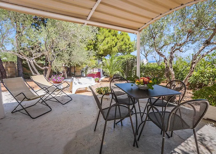 Aparthotel Guidaloca Scopello (Sicily)