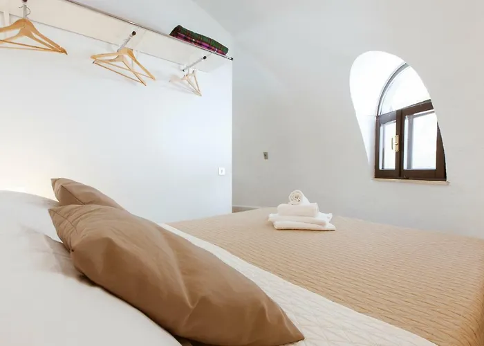 Guidaloca 4* Scopello (Sicily)